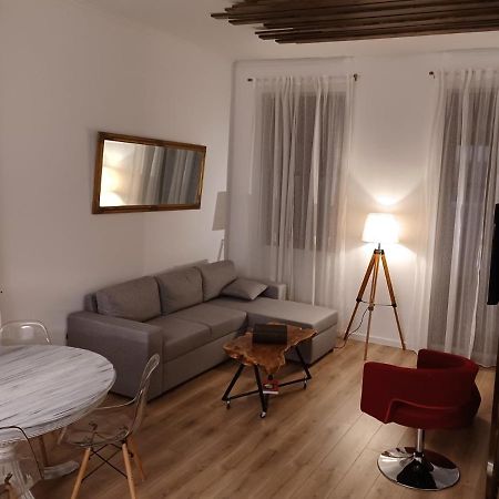 1571_Suites A1 نافبكْتوس المظهر الخارجي الصورة