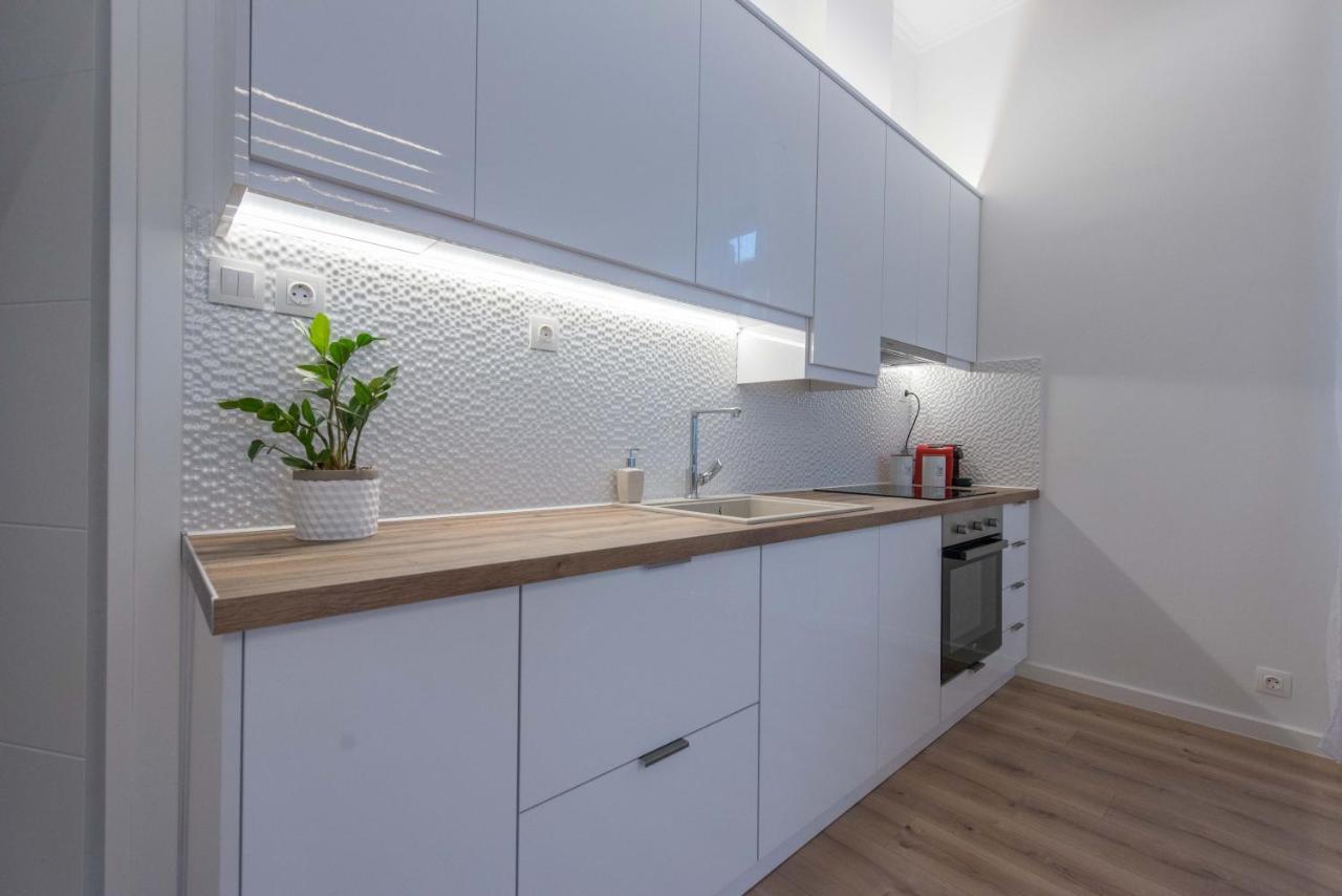 1571_Suites A1 نافبكْتوس المظهر الخارجي الصورة