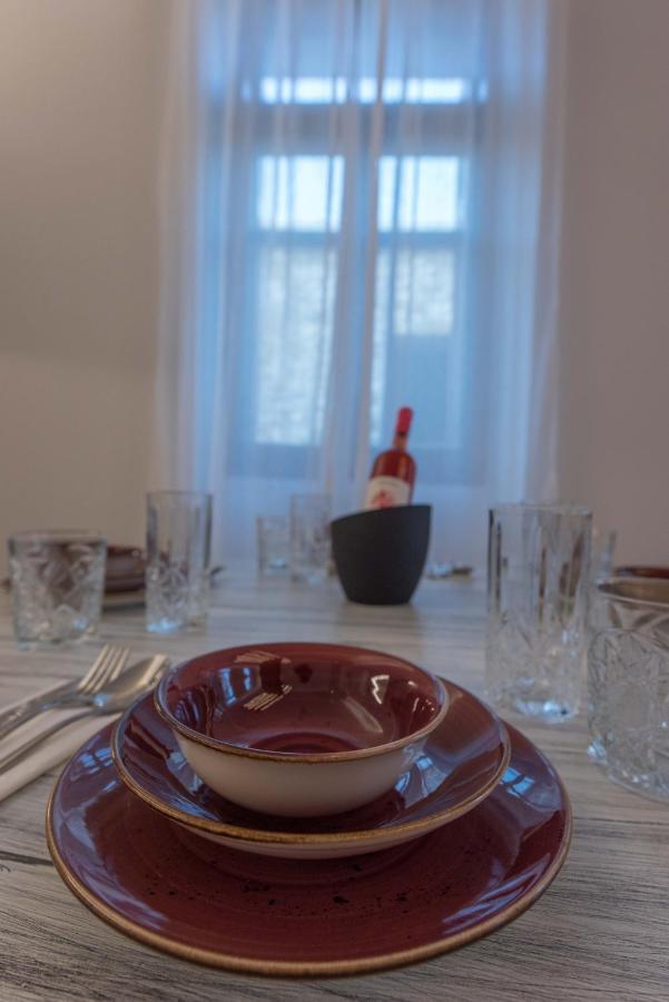 1571_Suites A1 نافبكْتوس المظهر الخارجي الصورة